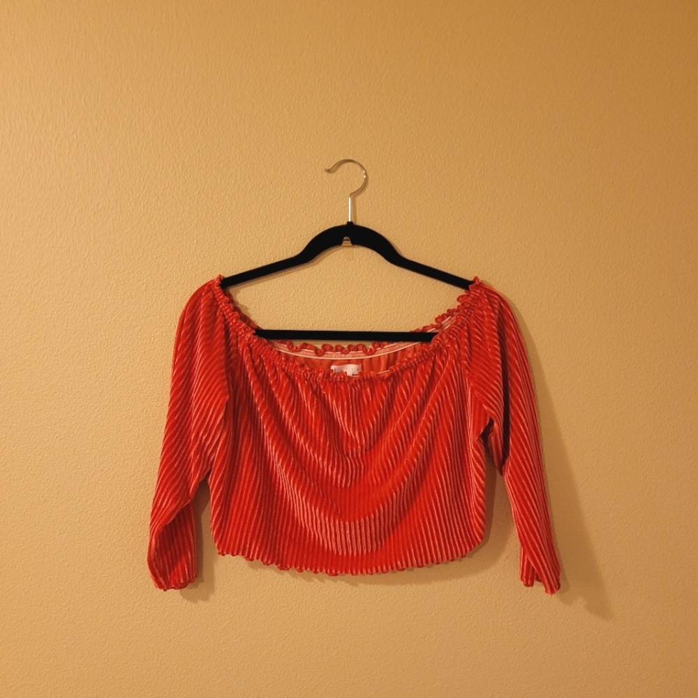 Off the shoulder Crop Top!!